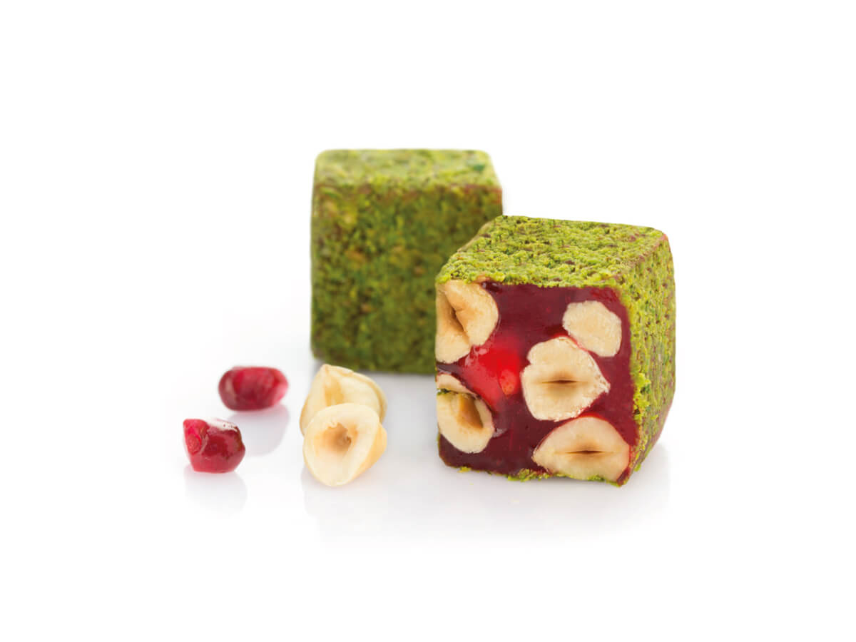 Toz Fıstık Kaplı Nar Aromalı Fındıklı Lokum