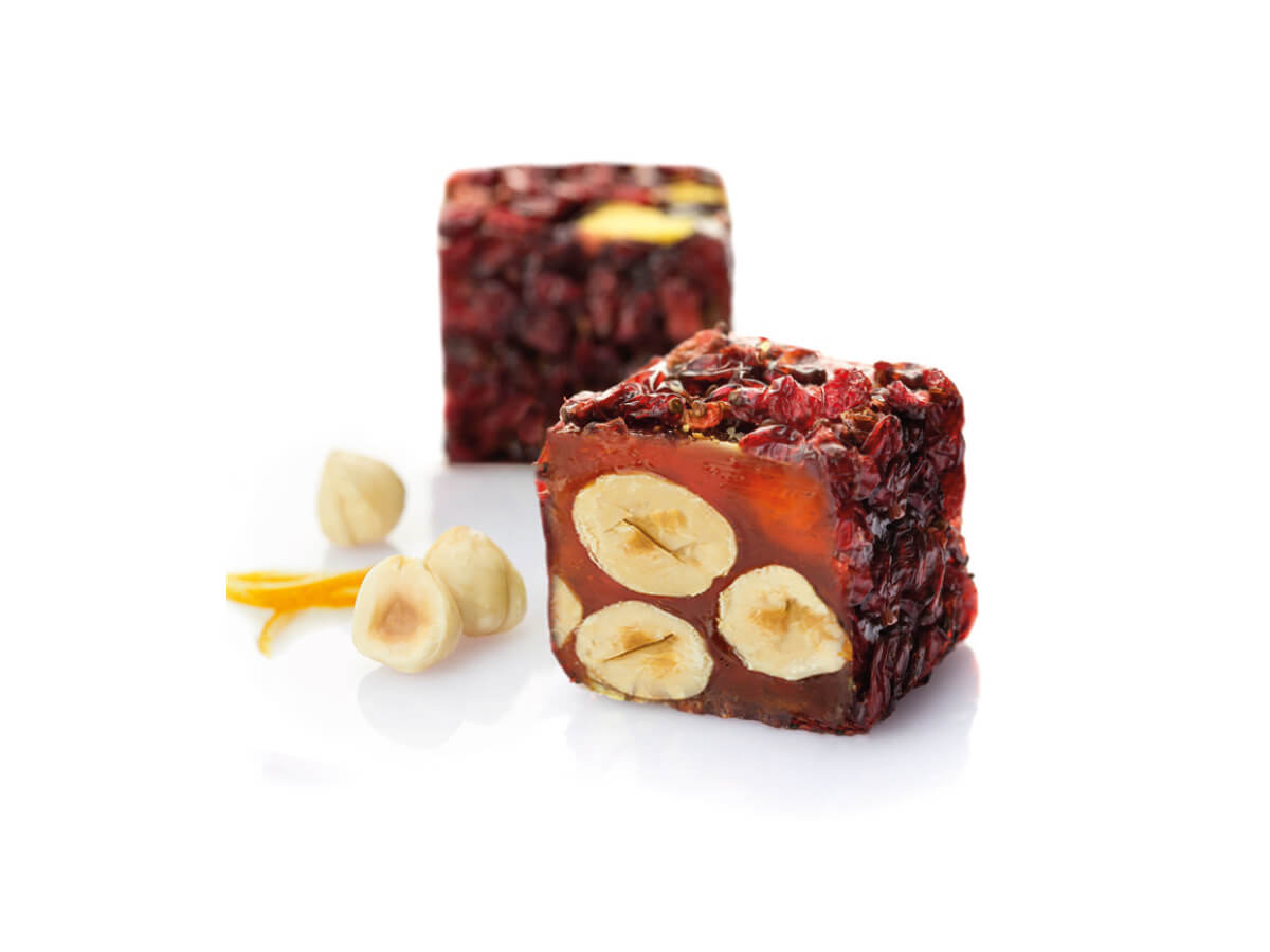 Zereş Üzümü Kaplı Portakal Aromalı Fındıklı Lokum | Özsafalar Şekerleme | 1982’den Günümüze Türk Lokumu & Cezerye | Aromalı Sade Lokumlar, Çeşnili Kesme Lokumlar, Geleneksel Lokumlar, Sarma Lokumlar, Çikolata Kaplı Lokumlar, Şerit Lokumlar, Cezeryeler, Special Lokumlar, Sucuk Lokumlar, Special Paketli Lokumlar, Geleneksel Paketli Lokumlar, Özel Üretim Lokumlar | Lokum Üreticisi, Toptan Lokum, Konya Lokum Üreticisi, Konya Lokum Mağazaları, İstanbul Lokum Mağazaları, Hediyelik Lokum Çeşitleri, Premium Lokum ve Şekerleme Ürünleri, Türk Tatlı Kültürü, Geleneksel Tatlılar, Hijyenik Lokum Üretimi, Modern Lokum Fabrikası, Dünya Çapında Türk Lokumu İhracatı